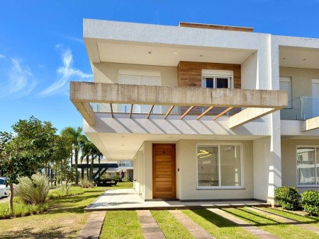 Casa em Condomínio 4 dormitórios em Capão da Canoa | Ref.: 10041