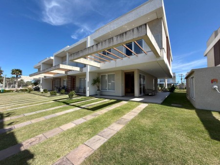 Casa em Condomínio 4 dormitórios em Capão da Canoa | Ref.: 10046