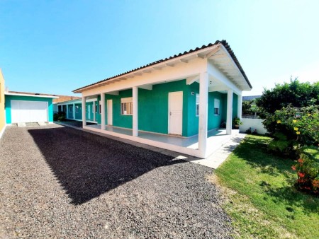 Casa 2 dormitórios em Capão da Canoa | Ref.: 4148