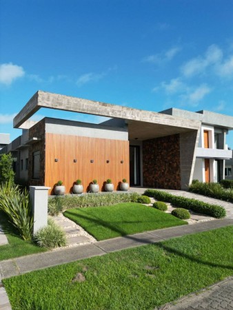 Casa em Condomínio 3 dormitórios em Capão da Canoa | Ref.: 6200