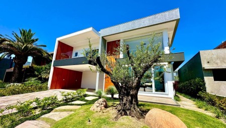 Casa em Condomínio 5 dormitórios em Capão da Canoa | Ref.: 7184